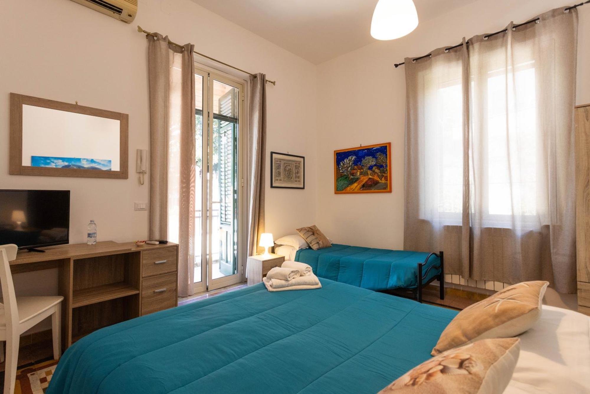 Mondello House Eraclea Hotel Bagian luar foto