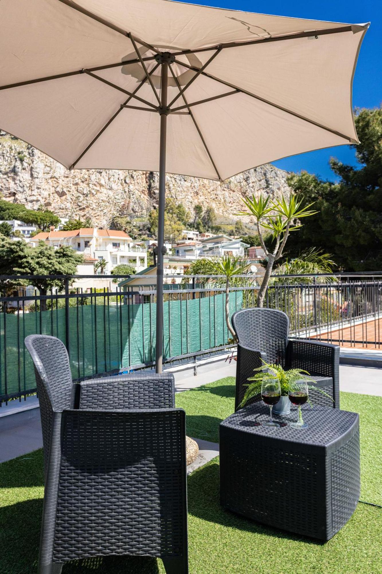 Mondello House Eraclea Hotel Bagian luar foto