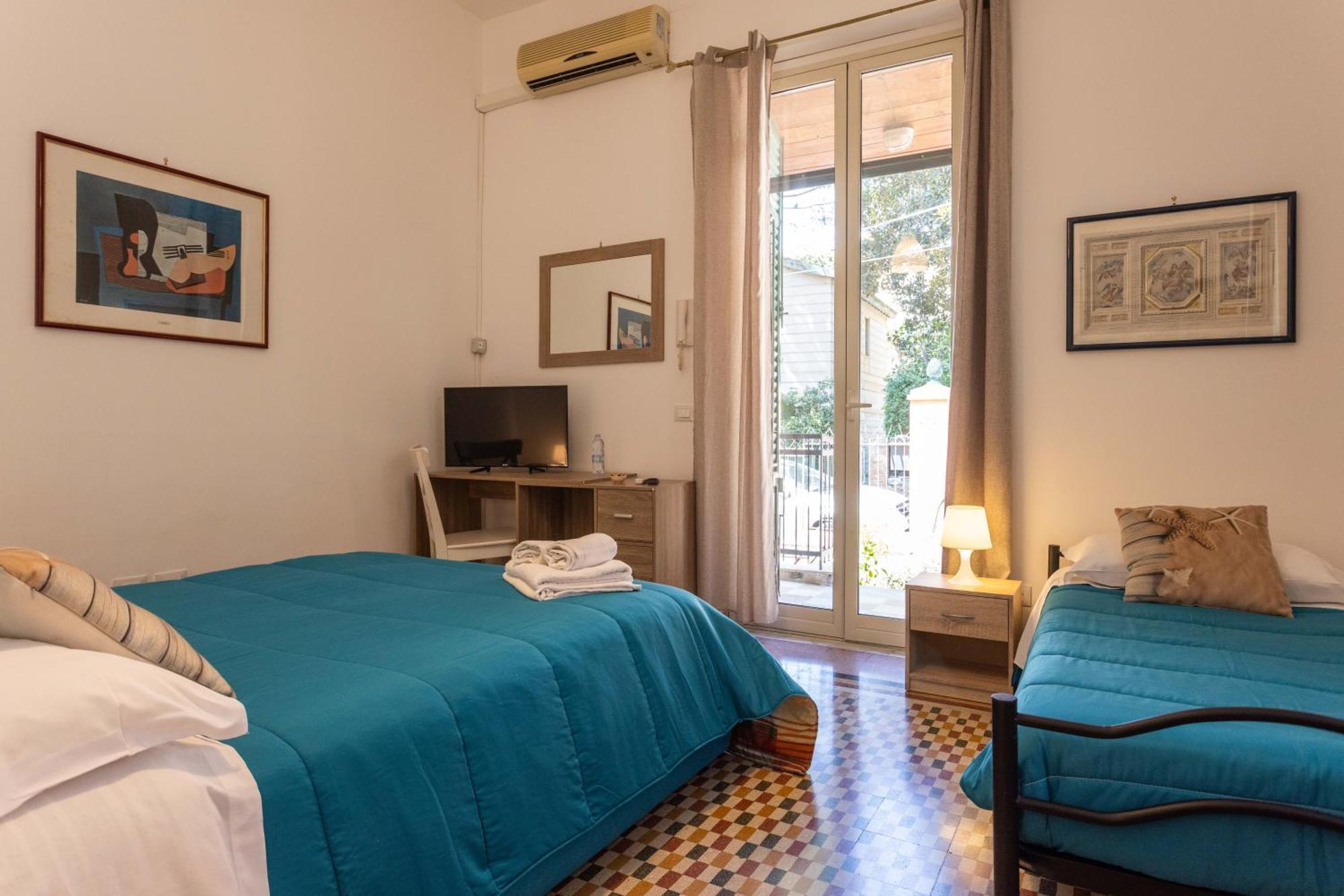 Mondello House Eraclea Hotel Bagian luar foto