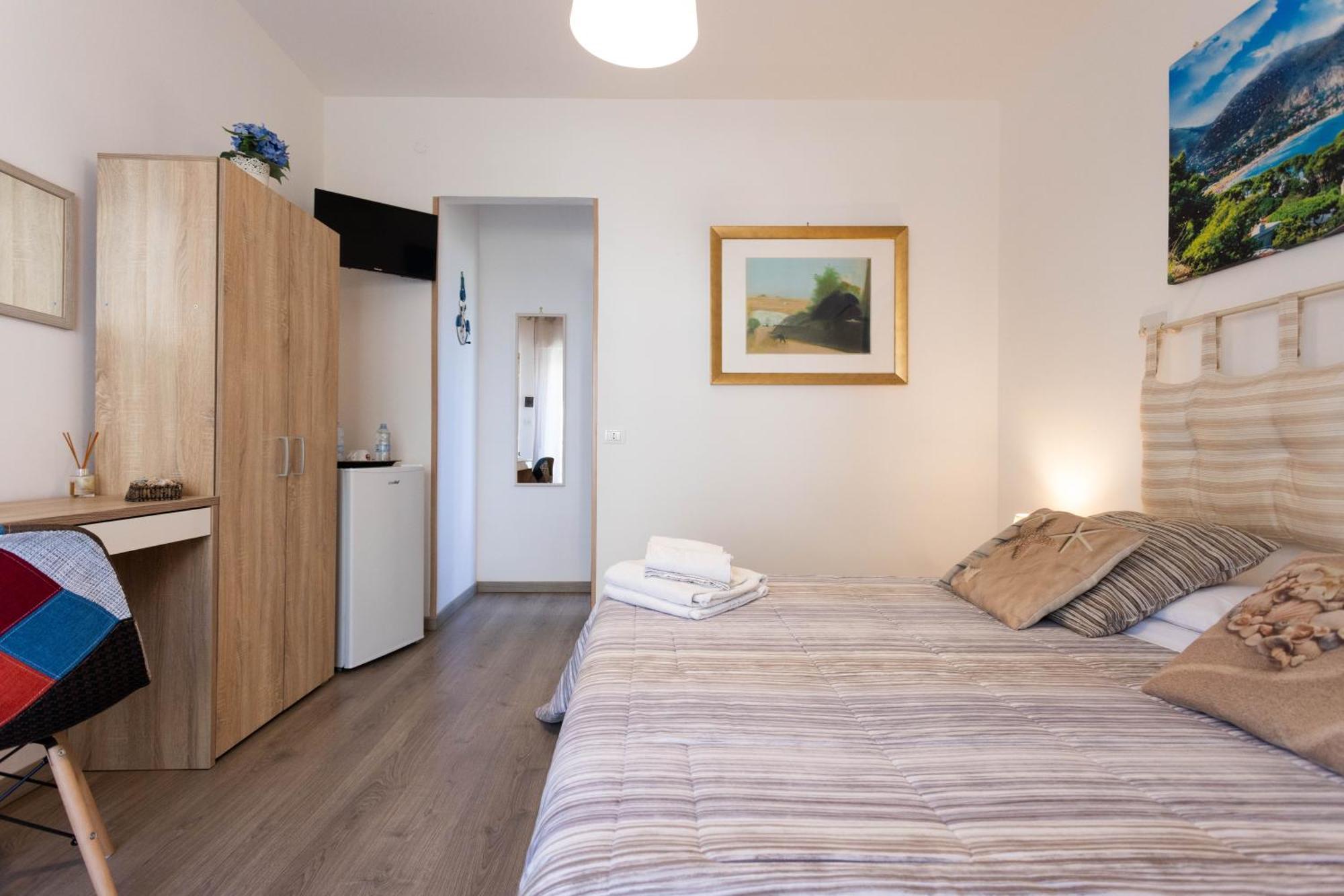 Mondello House Eraclea Hotel Bagian luar foto