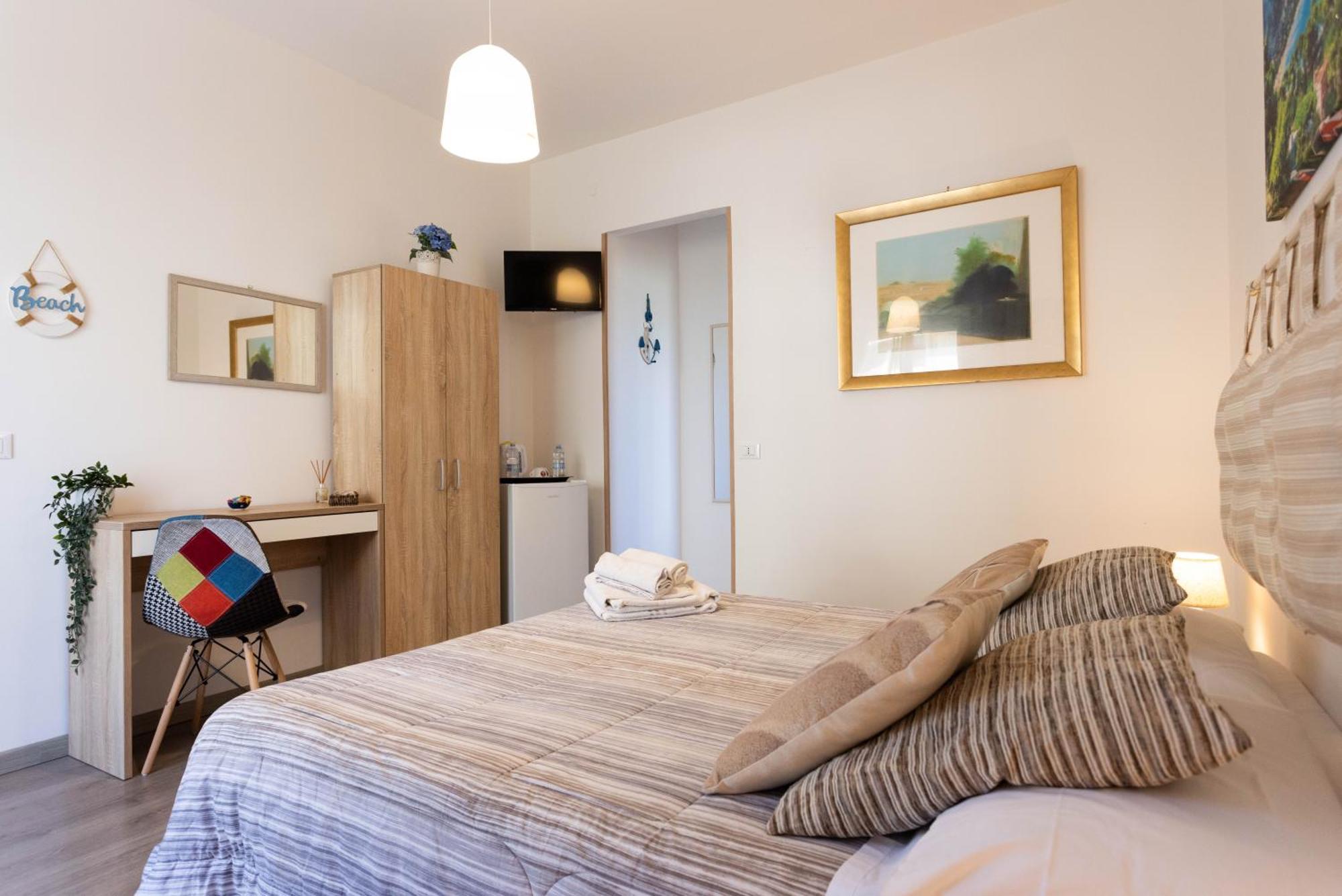 Mondello House Eraclea Hotel Bagian luar foto