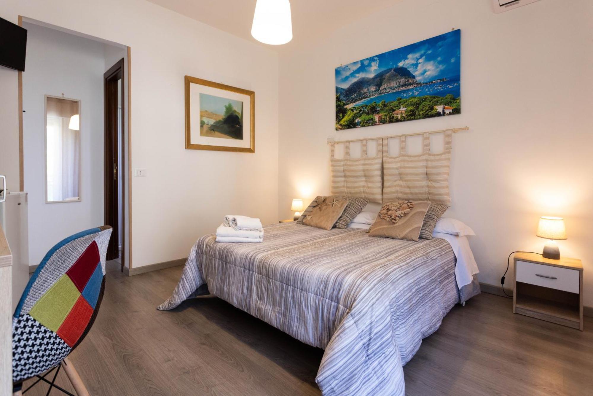 Mondello House Eraclea Hotel Bagian luar foto